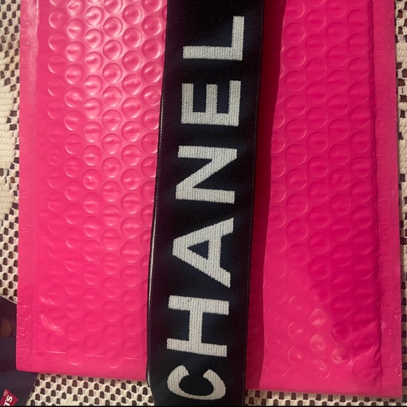 Hairband - Picture 2 of 6